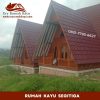 Rumah Kayu Segitiga